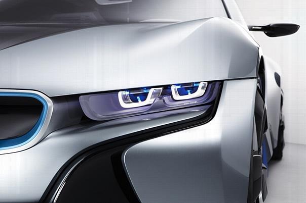 BMW i8 Concept mit BMW Laserlight